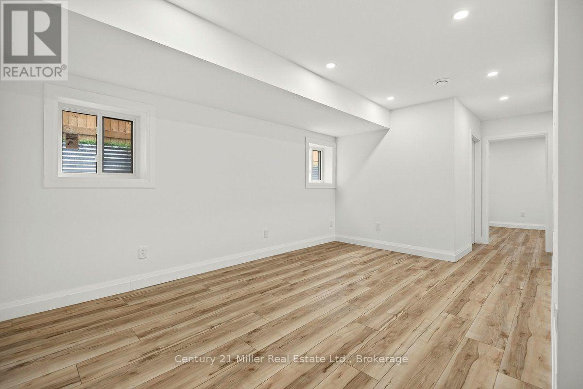 39 Victoria Street, Halton Hills (Georgetown), Ontario  L7G 3N5 - Photo 27 - W13592512