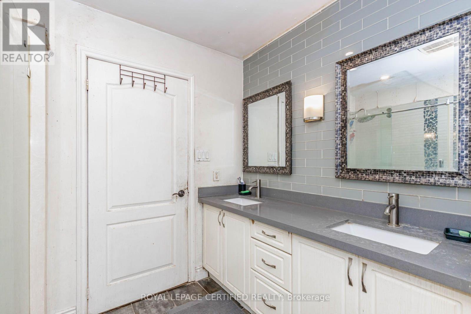 9706 Guelph Line, Milton, Ontario  L0P 1B0 - Photo 18 - W13592954