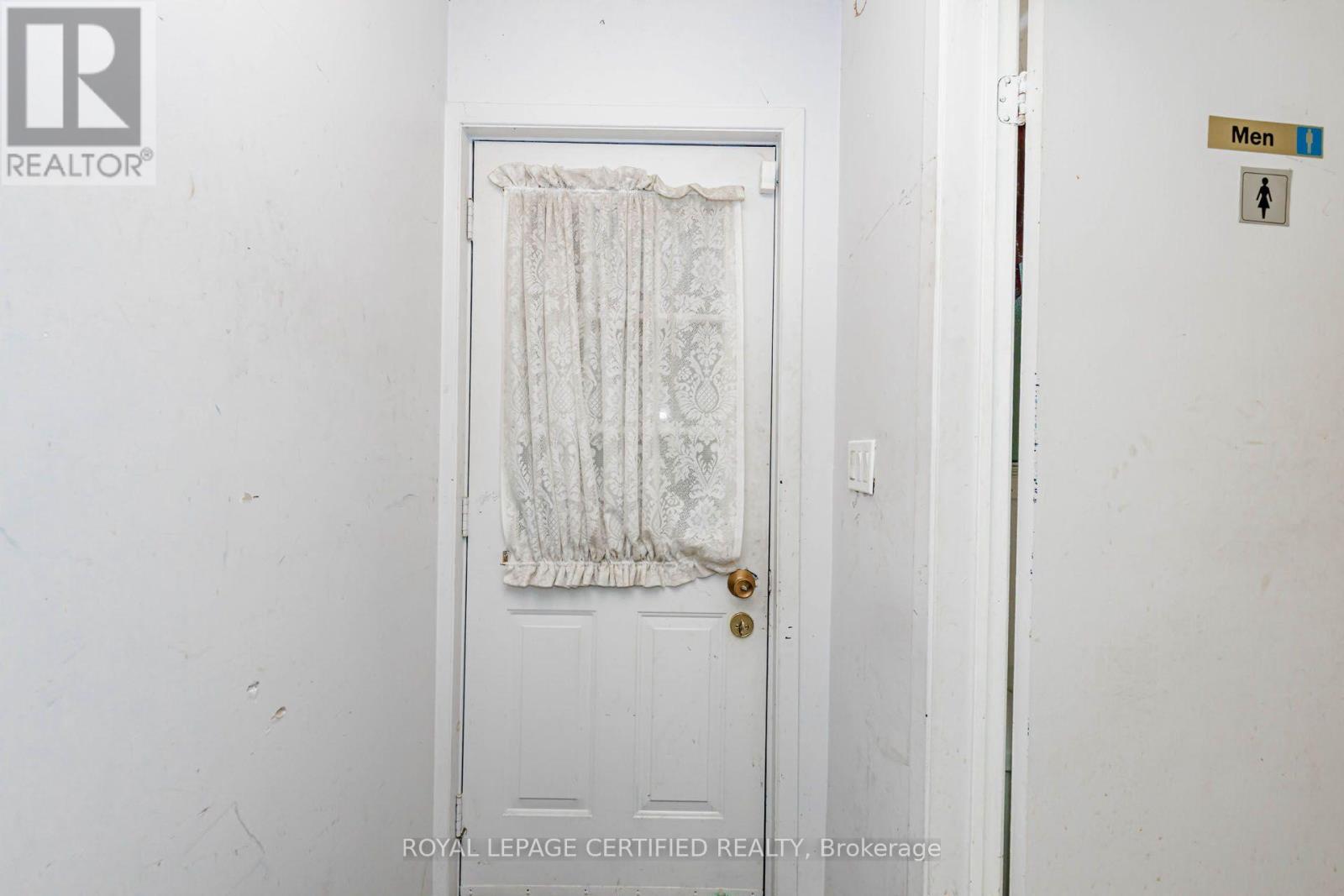 9706 Guelph Line, Milton, Ontario  L0P 1B0 - Photo 24 - W13592954
