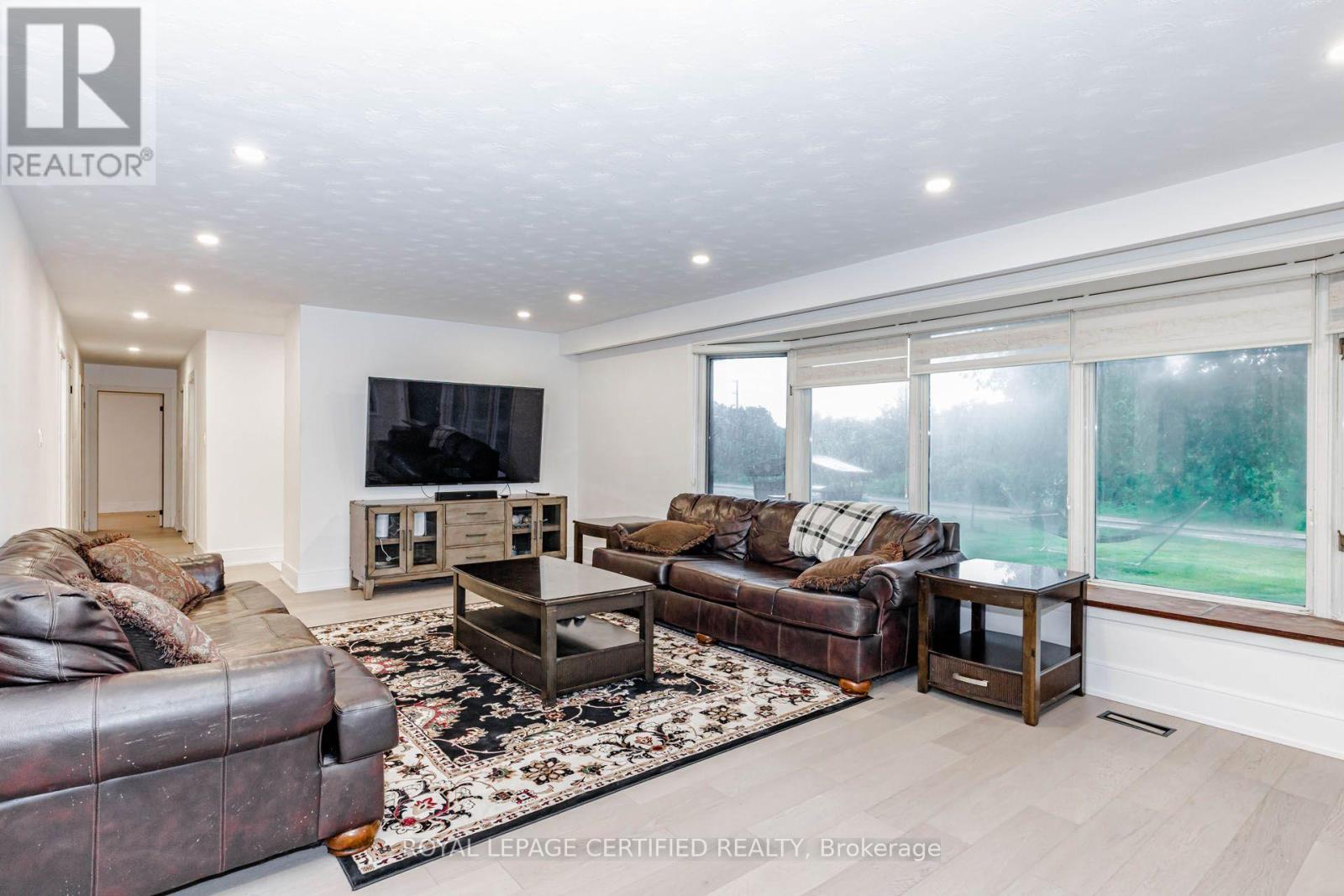 9706 Guelph Line, Milton, Ontario  L0P 1B0 - Photo 4 - W13592954