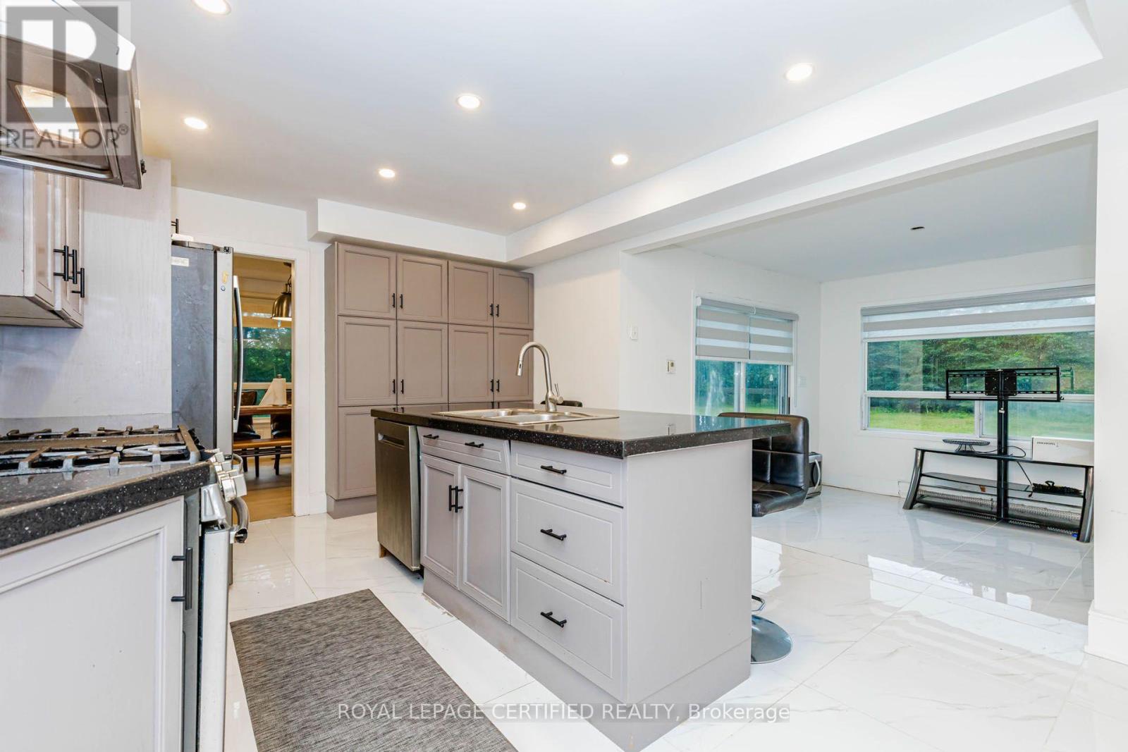 9706 Guelph Line, Milton, Ontario  L0P 1B0 - Photo 7 - W13592954