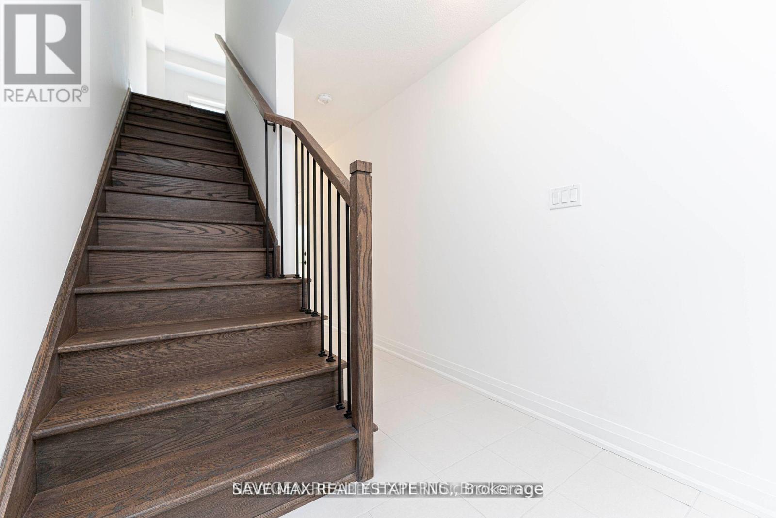 74 Windtree Way, Halton Hills (Georgetown), Ontario  L7G 0P6 - Photo 8 - W13594890
