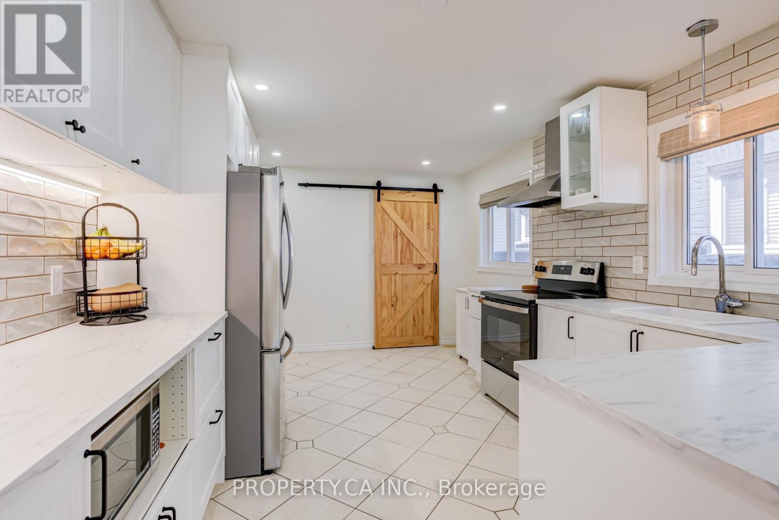 32 Mckinnon Avenue, Halton Hills (Georgetown), Ontario  L7G 5H5 - Photo 8 - W13595178