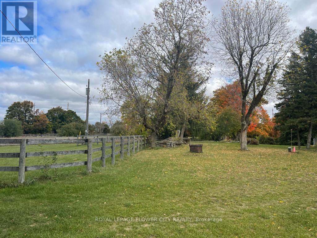 (Barn) - 14264 Eighth Line, Halton Hills (Rural Halton Hills), Ontario  L7G 4S4 - Photo 11 - W13595388