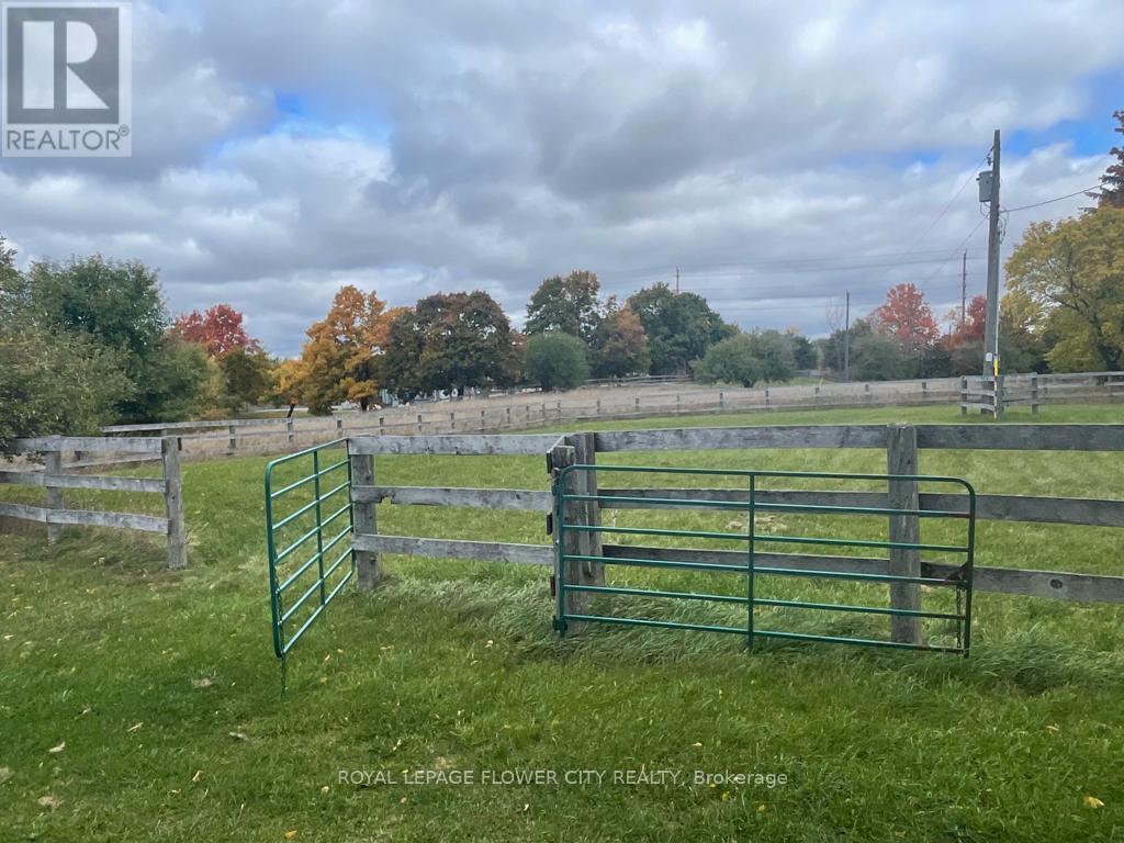 (Barn) - 14264 Eighth Line, Halton Hills (Rural Halton Hills), Ontario  L7G 4S4 - Photo 5 - W13595388