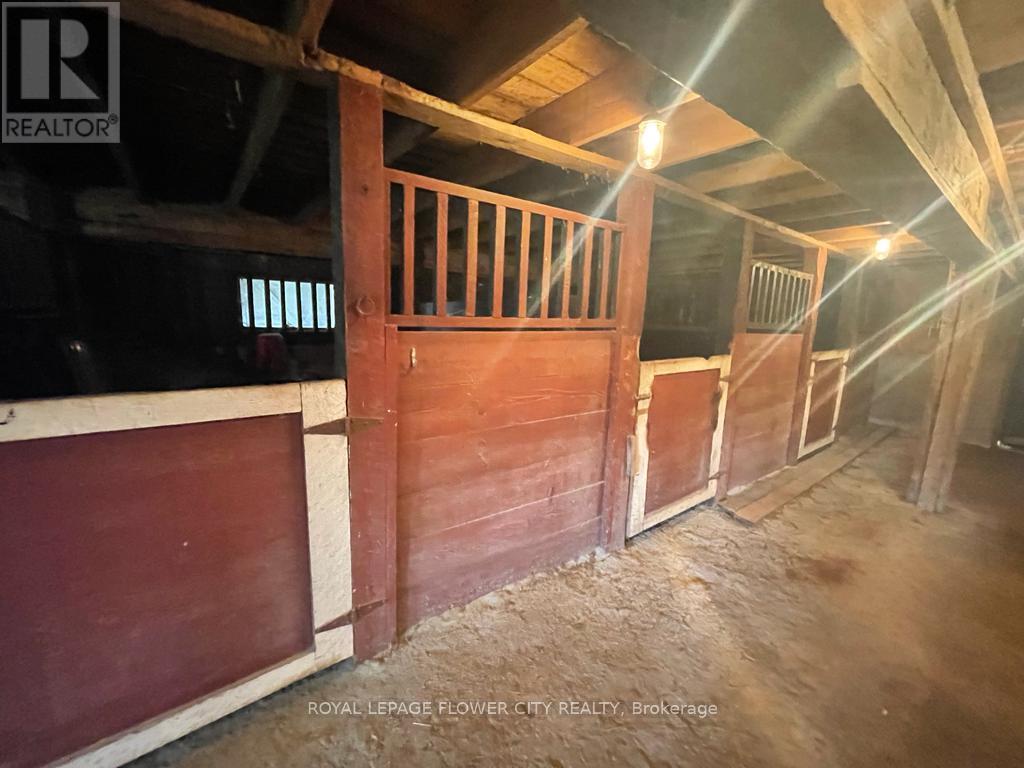 (Barn) - 14264 Eighth Line, Halton Hills (Rural Halton Hills), Ontario  L7G 4S4 - Photo 9 - W13595388
