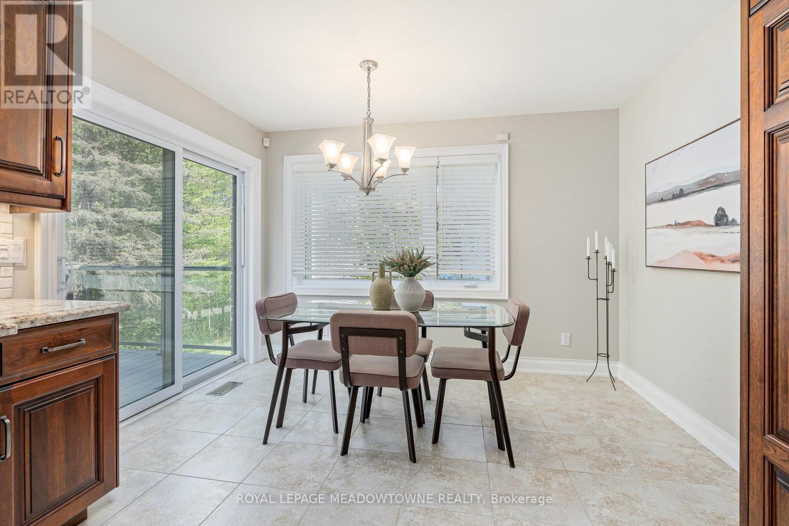 33 Heslop Court, Halton Hills (Georgetown), Ontario  L7G 4Z8 - Photo 10 - W13596628
