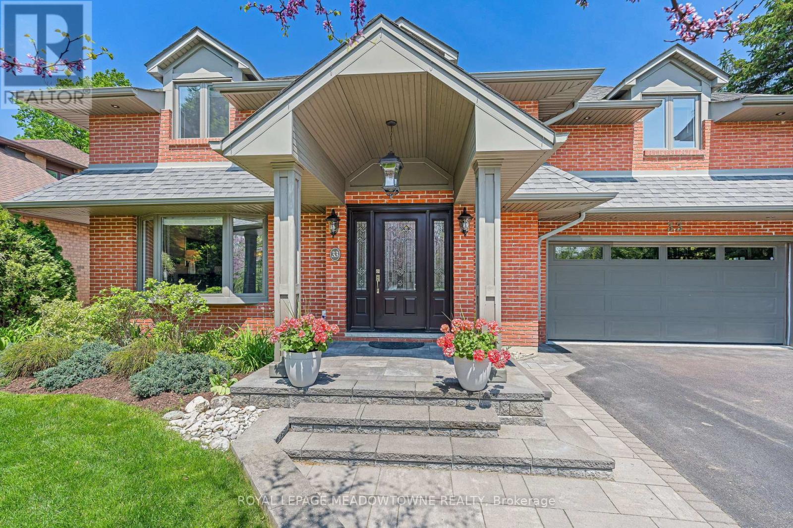 33 Heslop Court, Halton Hills (Georgetown), Ontario  L7G 4Z8 - Photo 4 - W13596628