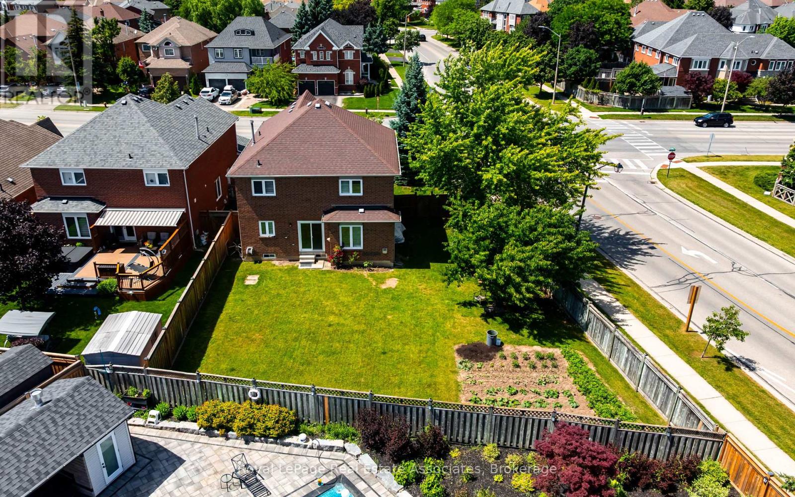 14306 Argyll Road, Halton Hills (Georgetown), Ontario  L7G 5R3 - Photo 12 - W13597394