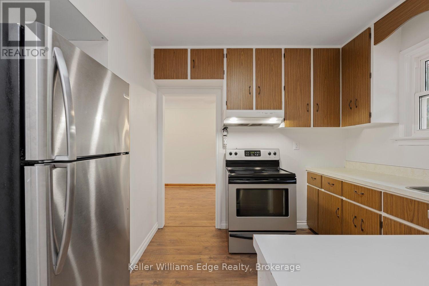 292 Mill Street E, Halton Hills (Ac Acton), Ontario  L7J 1J9 - Photo 10 - W13598454