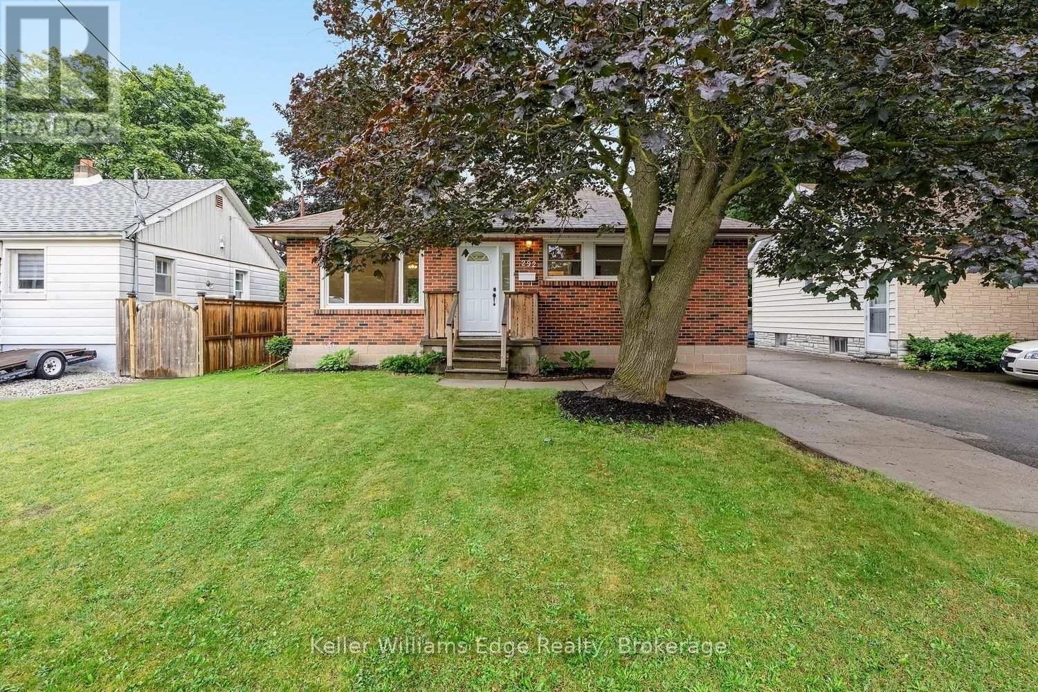 292 Mill Street E, Halton Hills (Ac Acton), Ontario  L7J 1J9 - Photo 2 - W13598454