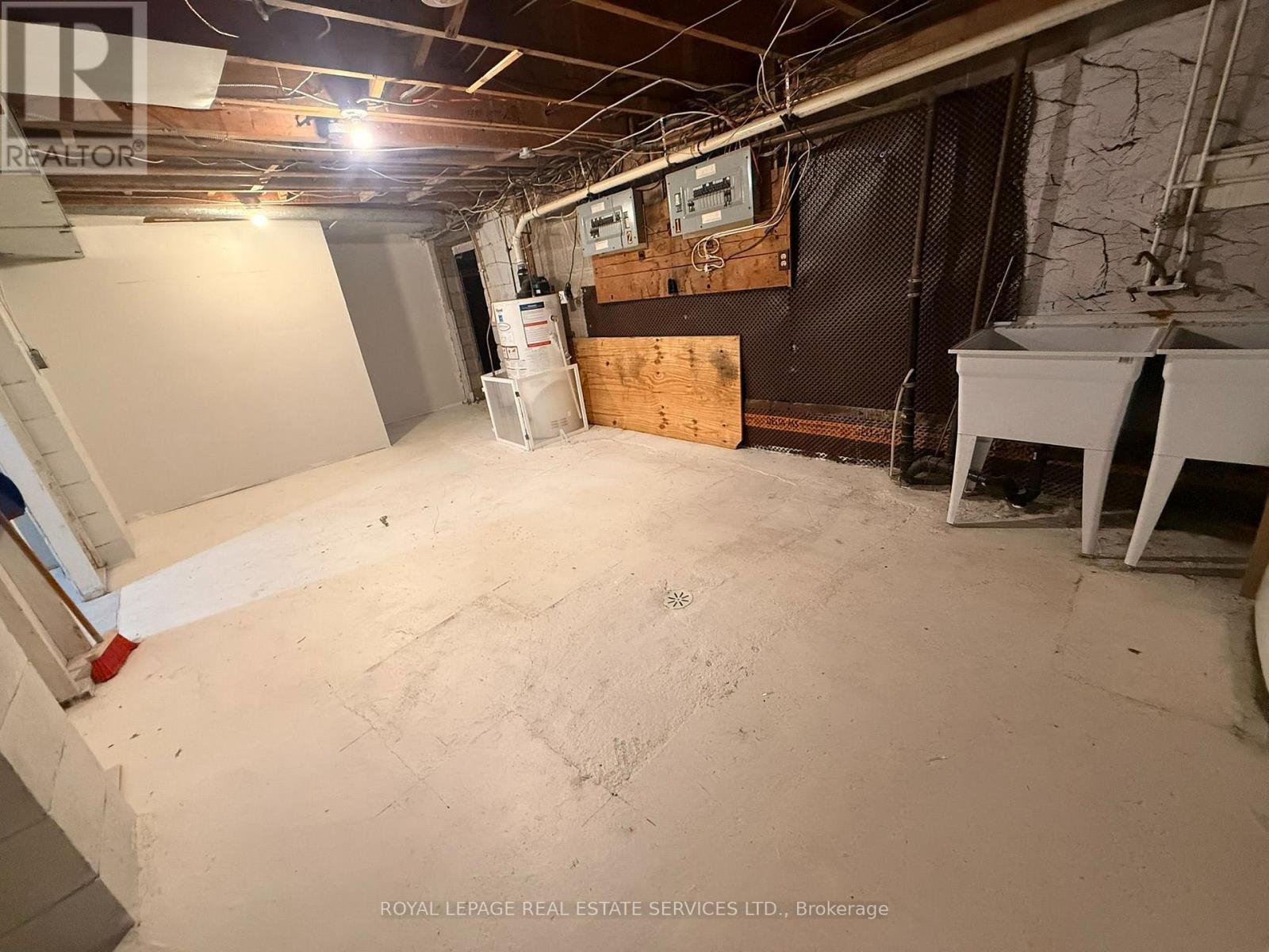 1 - 19 Academy Road, Halton Hills (Georgetown), Ontario  L7G 3N7 - Photo 21 - W13598554