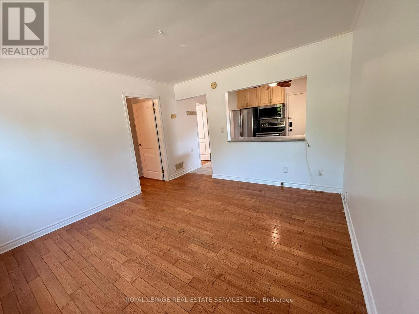 1 - 19 Academy Road, Halton Hills (Georgetown), Ontario  L7G 3N7 - Photo 8 - W13598554
