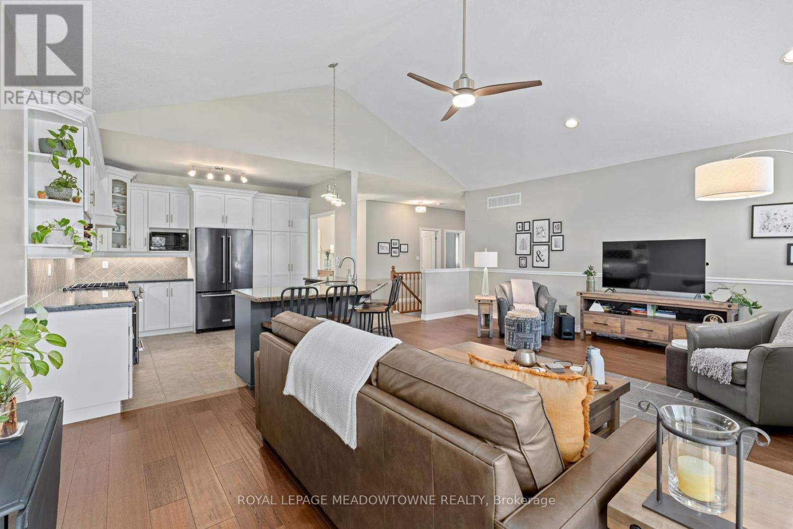 17 Dawkins Crescent, Halton Hills (Ac Acton), Ontario  L7J 2Z4 - Photo 16 - W13602354