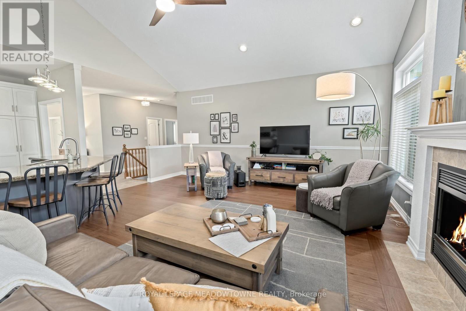 17 Dawkins Crescent, Halton Hills (Ac Acton), Ontario  L7J 2Z4 - Photo 17 - W13602354