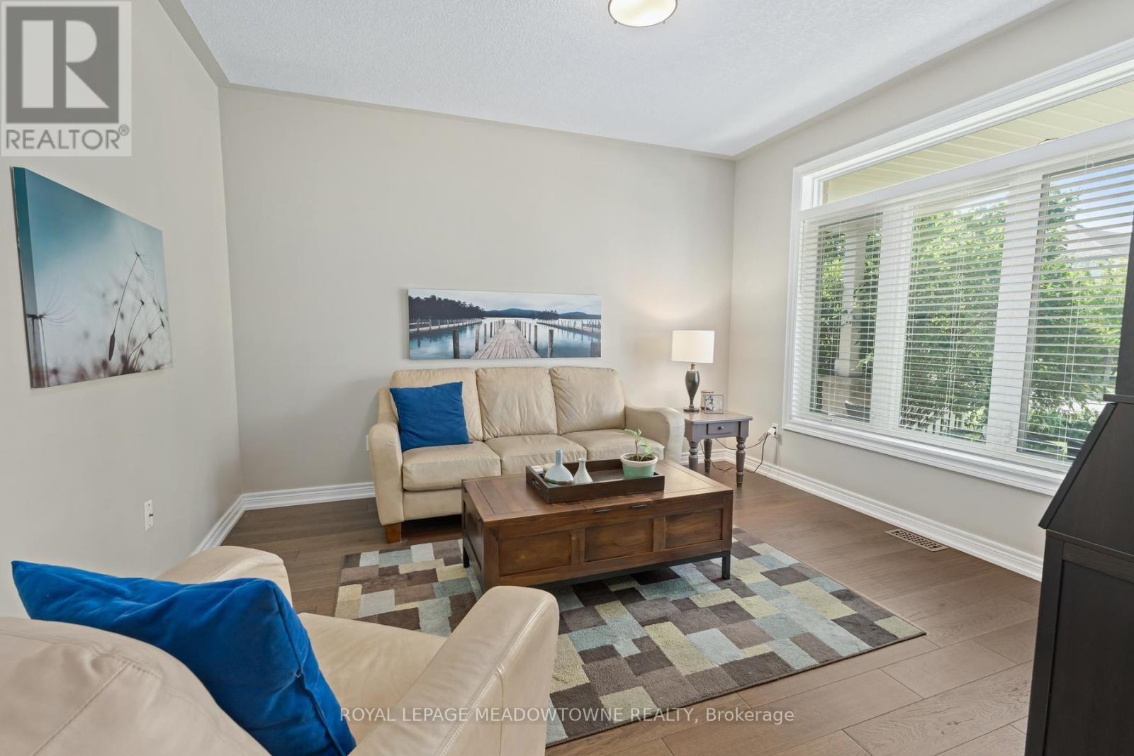 17 Dawkins Crescent, Halton Hills (Ac Acton), Ontario  L7J 2Z4 - Photo 7 - W13602354