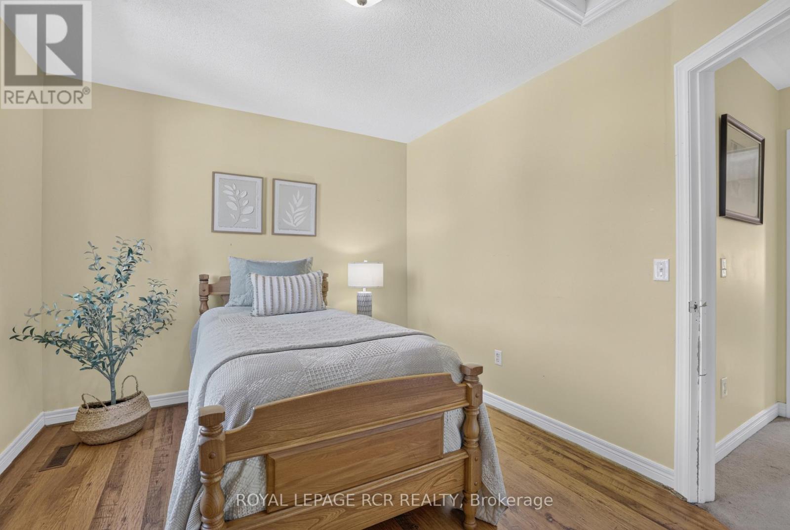 94 Atwood Avenue, Halton Hills (Georgetown), Ontario  L7G 6A1 - Photo 23 - W13602826