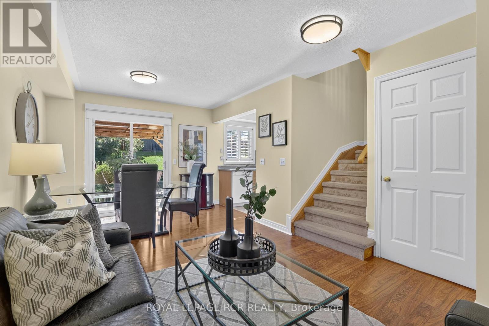 94 Atwood Avenue, Halton Hills (Georgetown), Ontario  L7G 6A1 - Photo 8 - W13602826