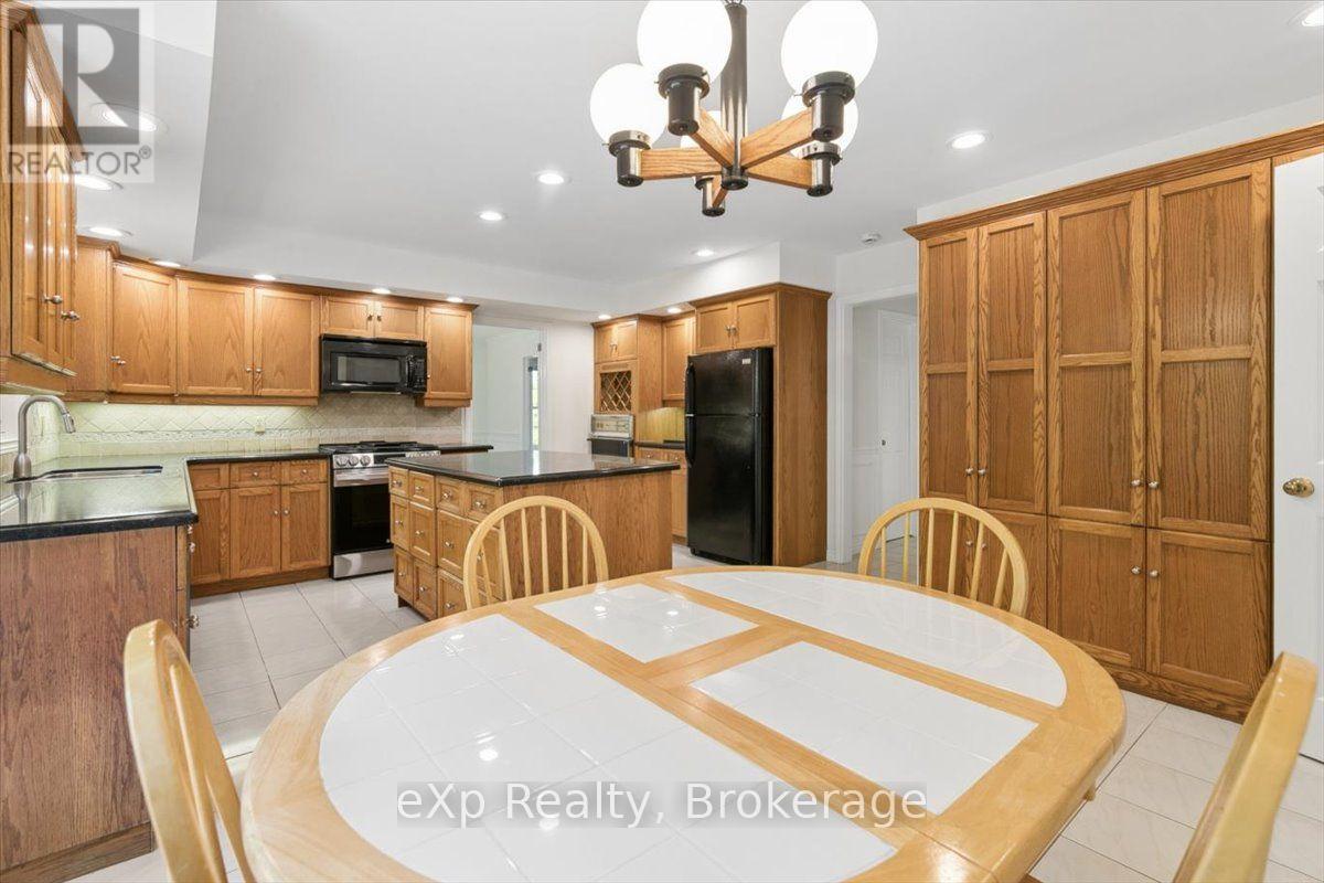 2039 Blacklock Street, Milton (Brookville/haltonville), Ontario  L0P 1B0 - Photo 12 - W13603964