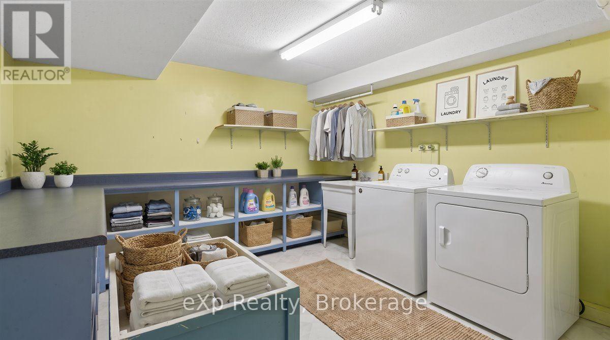 2039 Blacklock Street, Milton (Brookville/haltonville), Ontario  L0P 1B0 - Photo 36 - W13603964