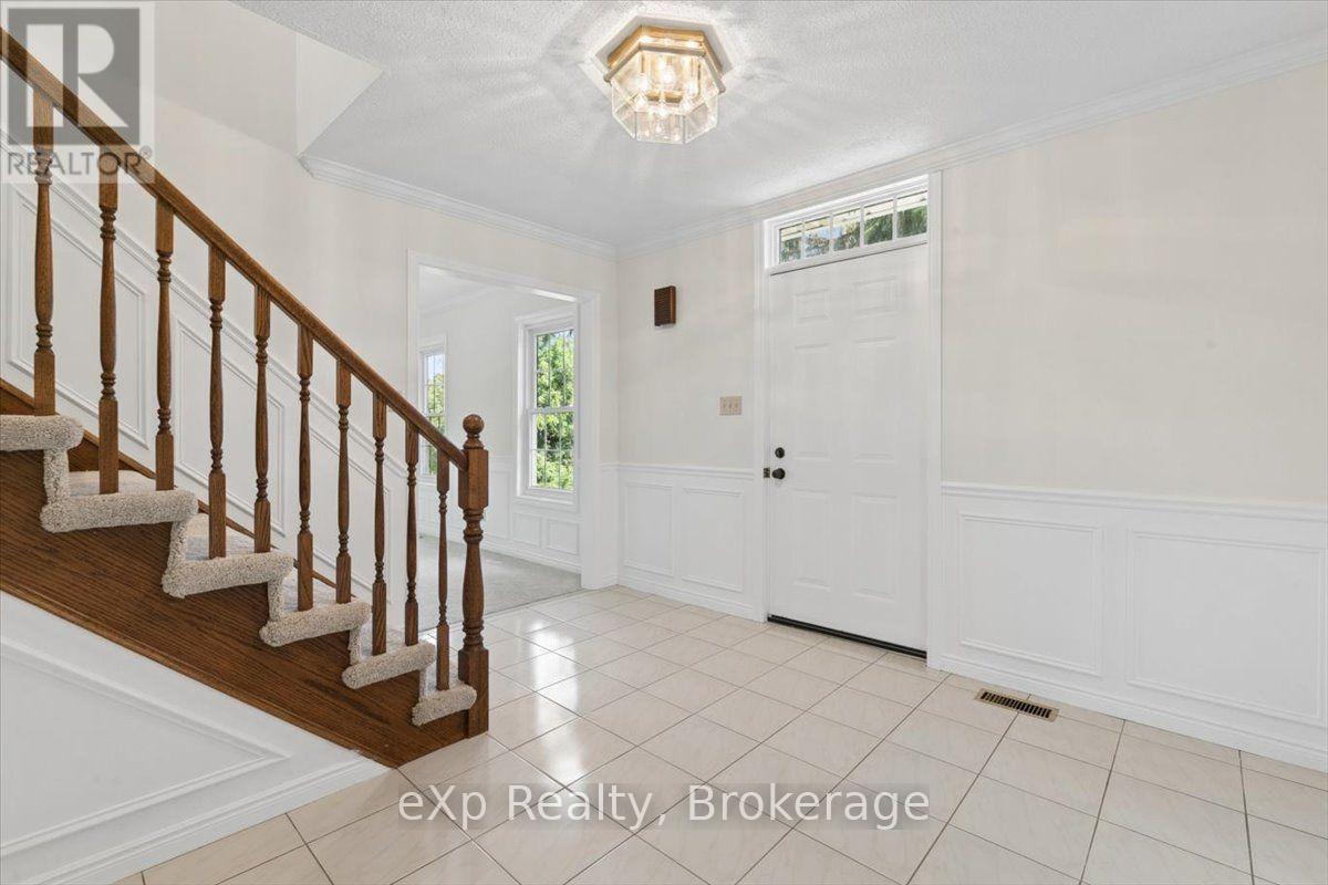 2039 Blacklock Street, Milton (Brookville/haltonville), Ontario  L0P 1B0 - Photo 8 - W13603964
