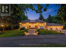 <div class="price">$1,799,000</div> 529 Campbellville Road, Hamilton<br><div style="margin-bottom:8px;"><small>RE/MAX Optimum Realty</small></div><div class='bed_bath'>6 Bed | 3 Bath</div>