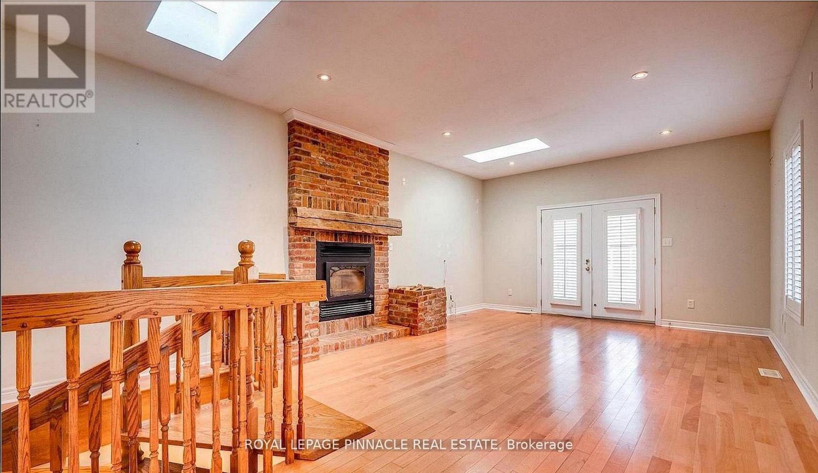 51 Main Street N, Milton (Campbellville), Ontario  L0P 1B0 - Photo 14 - W13612470