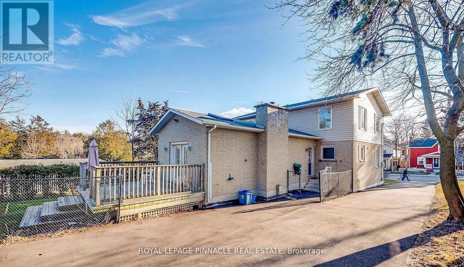 51 Main Street N, Milton (Campbellville), Ontario  L0P 1B0 - Photo 3 - W13612470