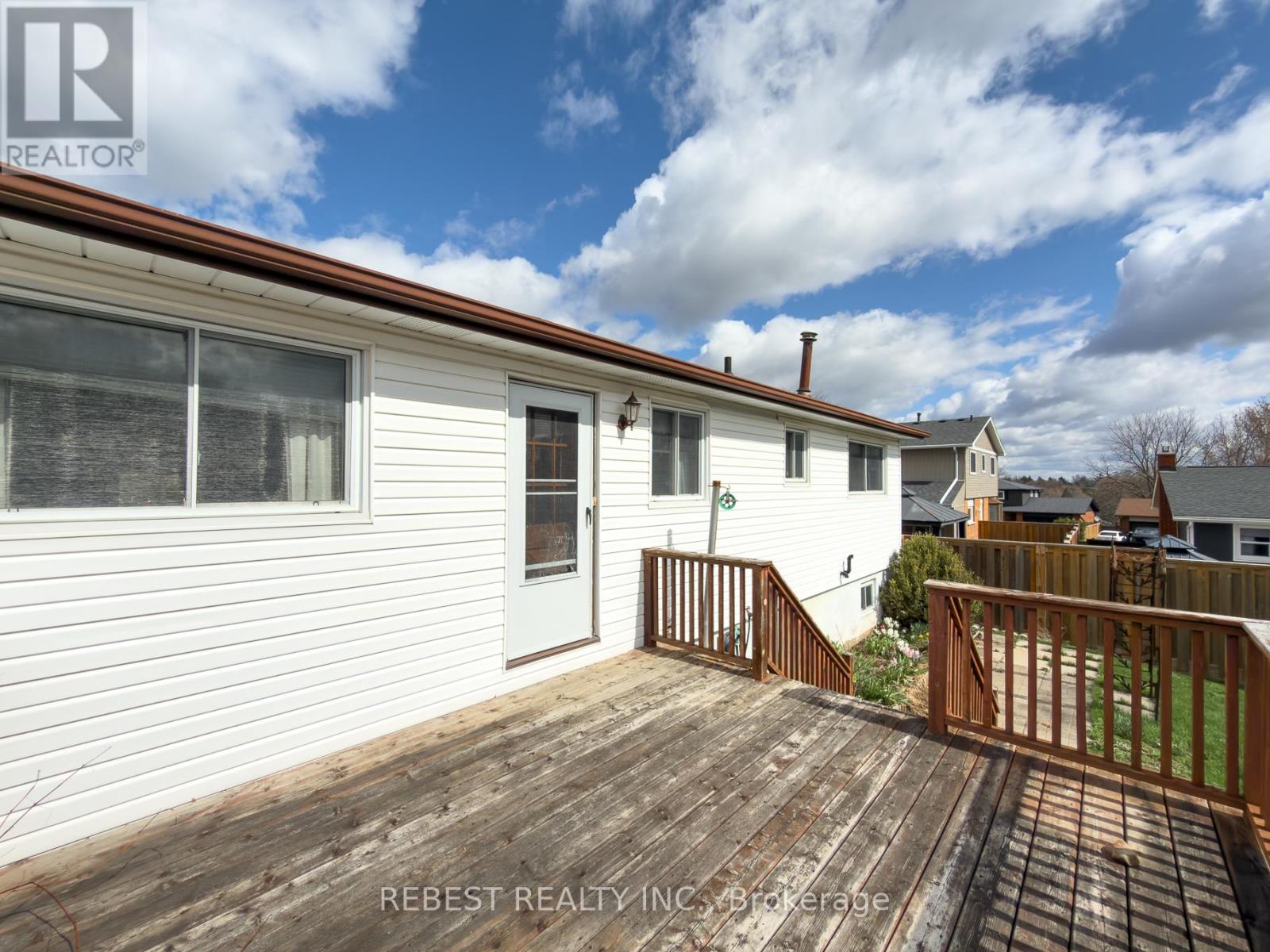 98 Cobblehill Road, Halton Hills (Ac Acton), Ontario  L7J 1P3 - Photo 19 - W13614322