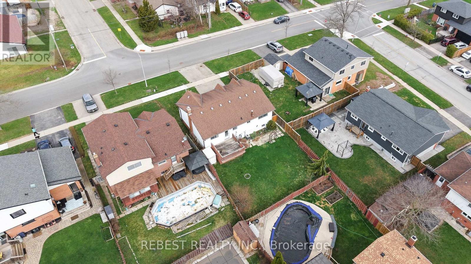 98 Cobblehill Road, Halton Hills (Ac Acton), Ontario  L7J 1P3 - Photo 7 - W13614322