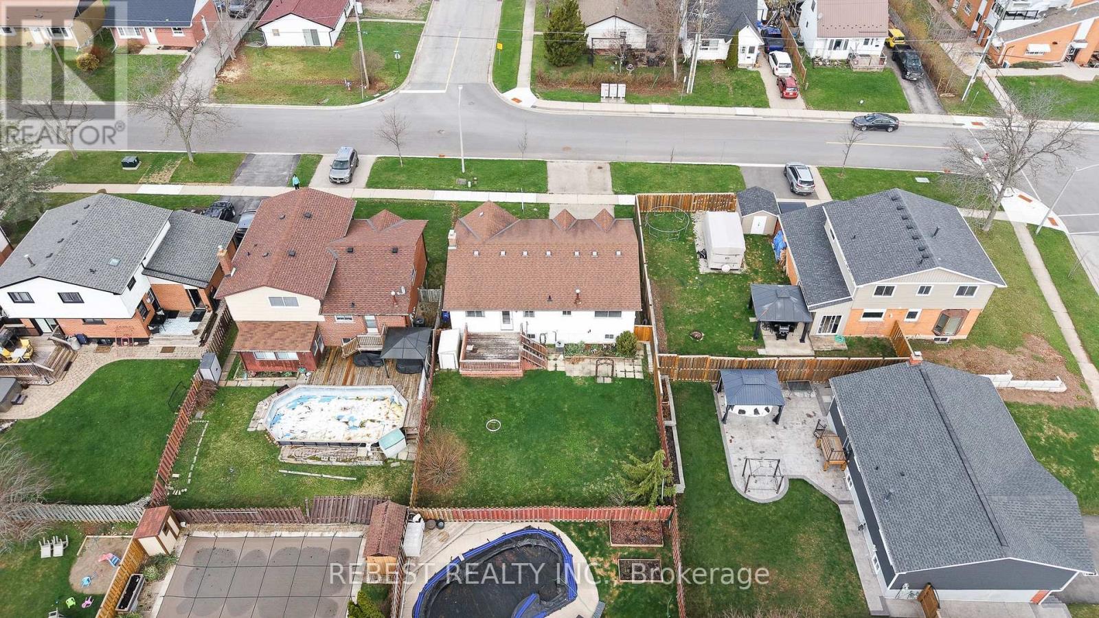 98 Cobblehill Road, Halton Hills (Ac Acton), Ontario  L7J 1P3 - Photo 8 - W13614322
