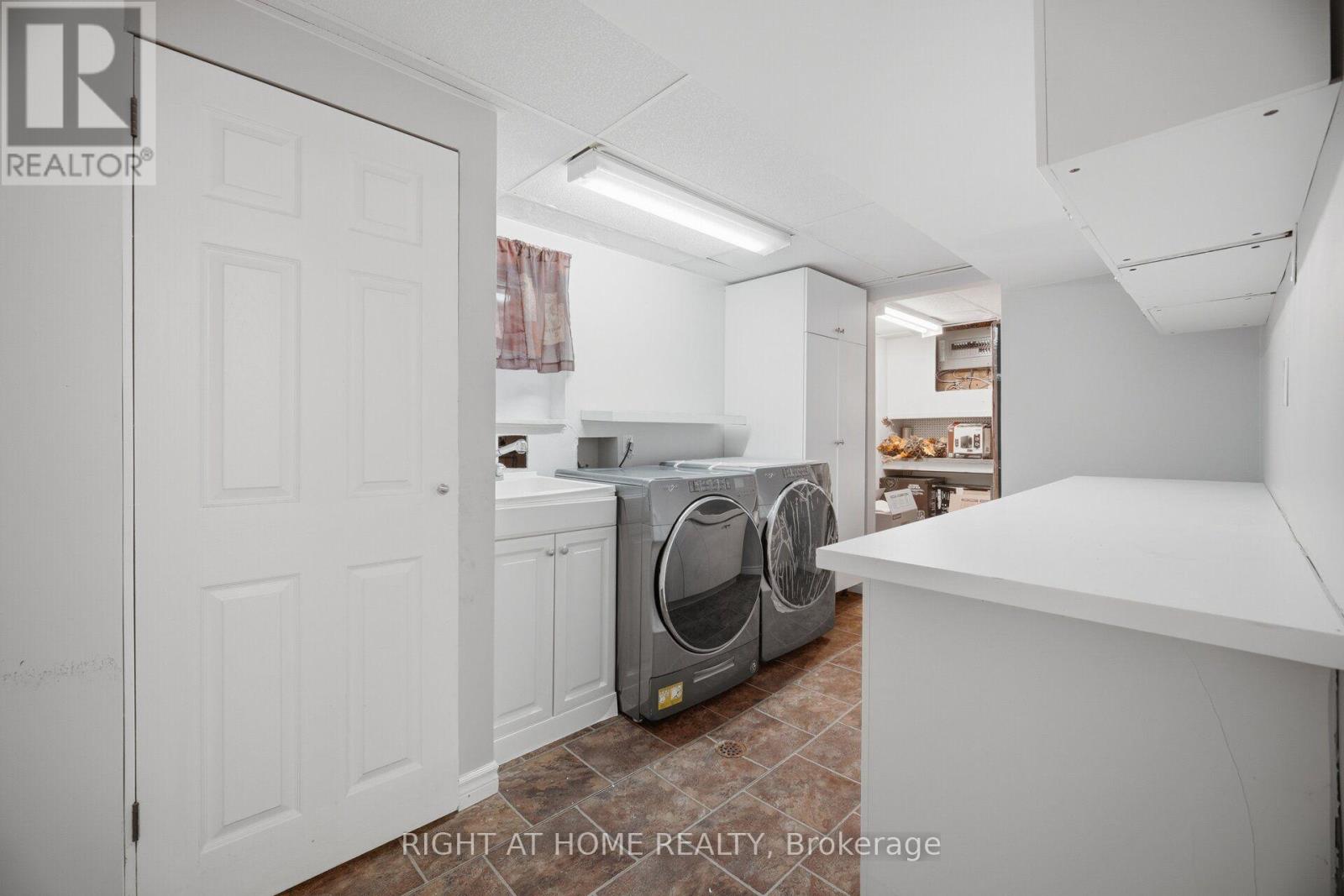 4 Rosefield Drive, Halton Hills (Georgetown), Ontario  L7G 4R1 - Photo 38 - W13615378