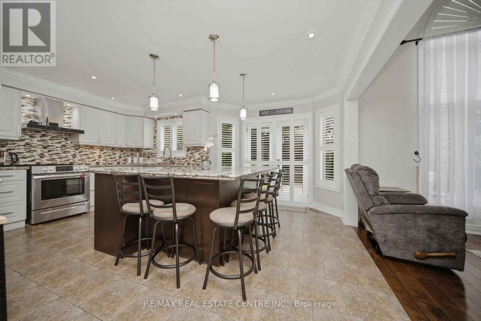 49 Miller Drive, Halton Hills (Georgetown), Ontario  L7G 5P7 - Photo 10 - W13617102