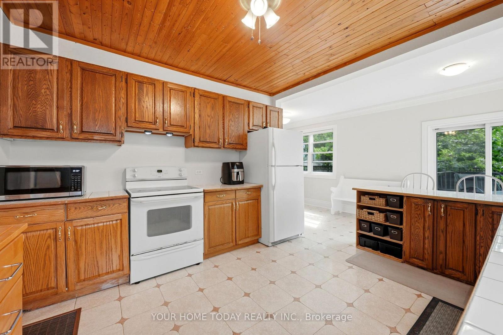 12 King Street, Halton Hills (Georgetown), Ontario  L7G 2H1 - Photo 13 - W13617572