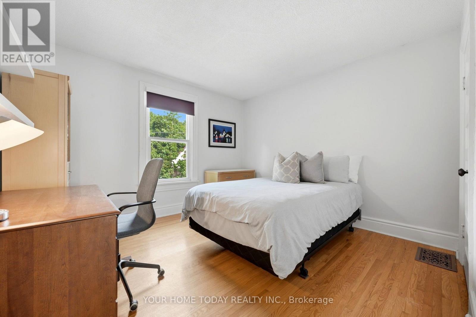 12 King Street, Halton Hills (Georgetown), Ontario  L7G 2H1 - Photo 23 - W13617572