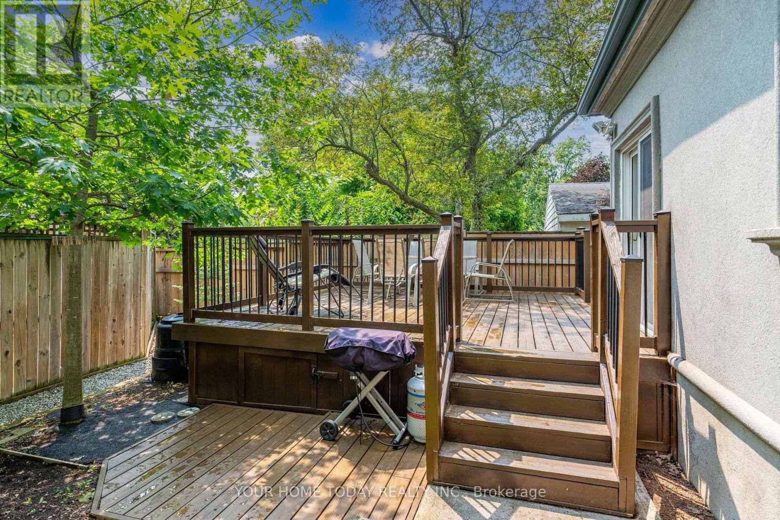 12 King Street, Halton Hills (Georgetown), Ontario  L7G 2H1 - Photo 37 - W13617572