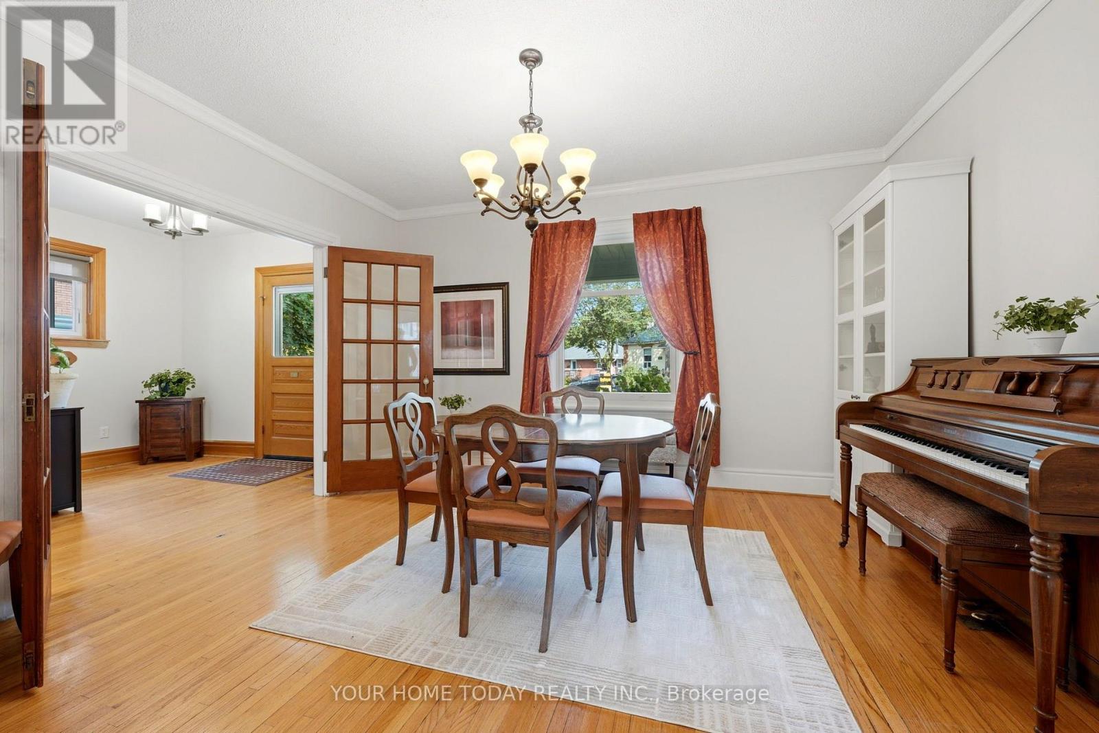 12 King Street, Halton Hills (Georgetown), Ontario  L7G 2H1 - Photo 8 - W13617572