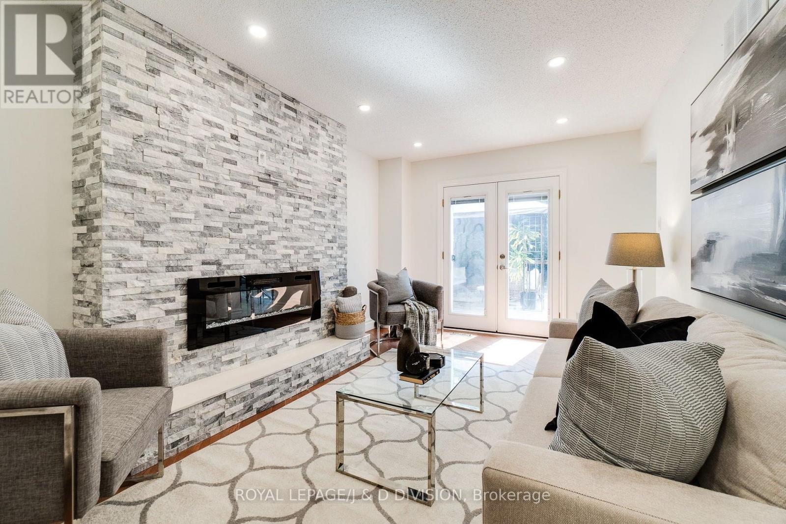 12 Jason Crescent, Halton Hills (Georgetown), Ontario  L7G 4Z4 - Photo 24 - W13618250