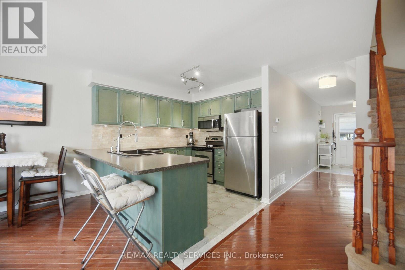 6 Harding Street, Halton Hills (Georgetown), Ontario  L7G 6B1 - Photo 15 - W13619520