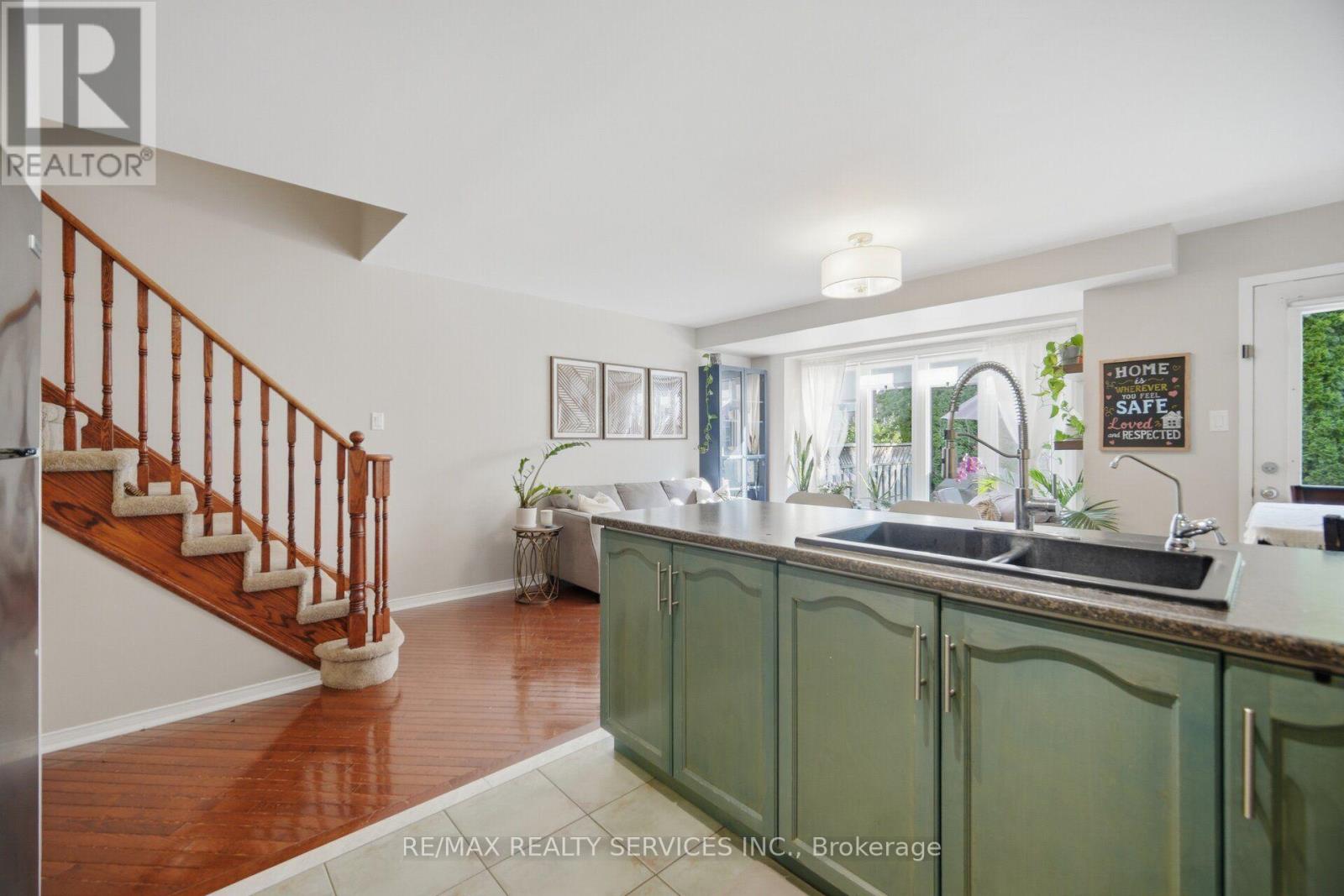 6 Harding Street, Halton Hills (Georgetown), Ontario  L7G 6B1 - Photo 18 - W13619520
