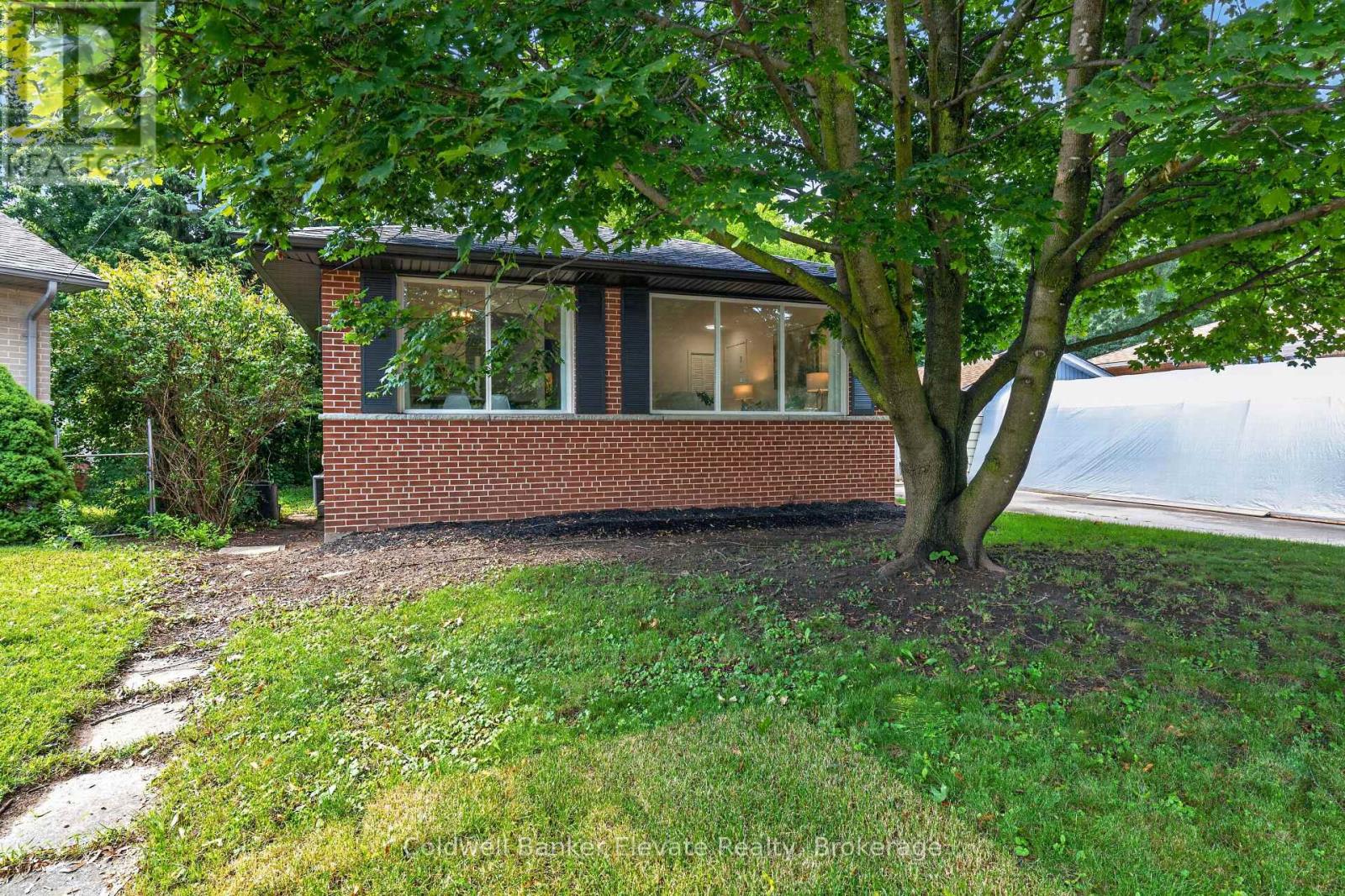 46 Mcintyre Crescent, Halton Hills (Georgetown), Ontario  L7G 1N3 - Photo 4 - W13620898