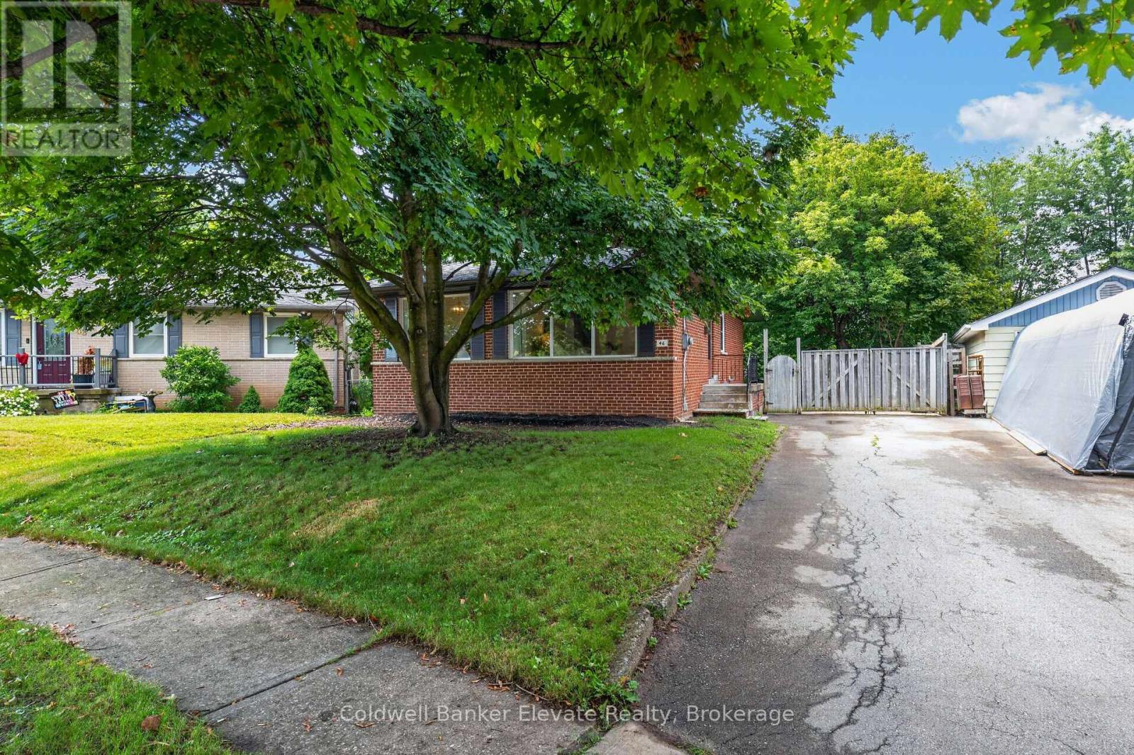 46 Mcintyre Crescent, Halton Hills (Georgetown), Ontario  L7G 1N3 - Photo 5 - W13620898