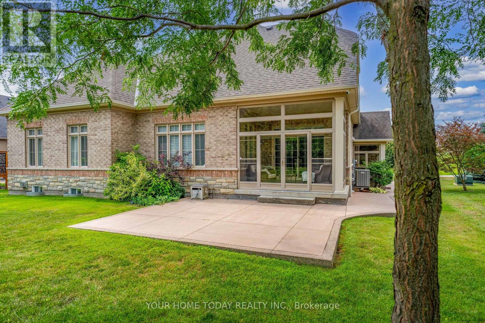 86 Barraclough Boulevard, Halton Hills (Glen Williams), Ontario  L7G 0E6 - Photo 38 - W13621884