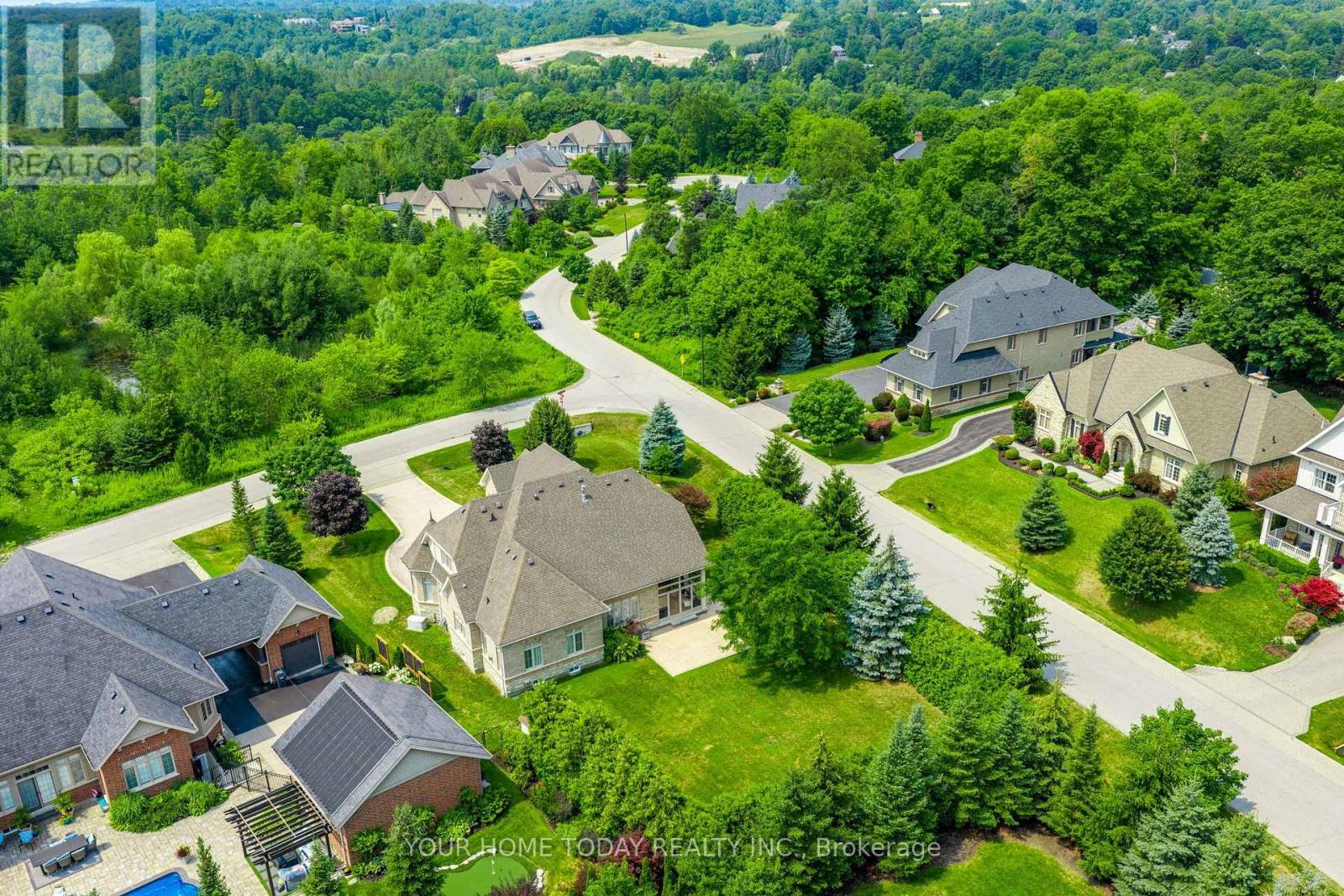 86 Barraclough Boulevard, Halton Hills (Glen Williams), Ontario  L7G 0E6 - Photo 4 - W13621884