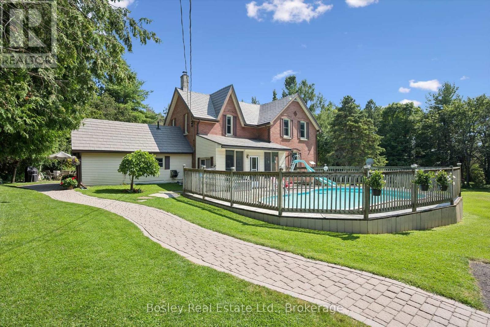 5049 Third Line, Erin, Ontario  L7J 2L8 - Photo 2 - X13623304
