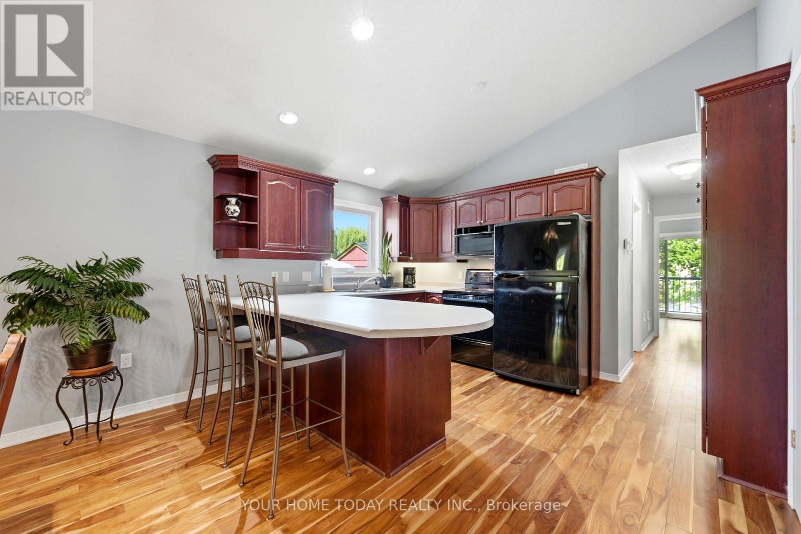 16 Normandy Boulevard, Halton Hills (Georgetown), Ontario  L7G 1W1 - Photo 14 - W13626256