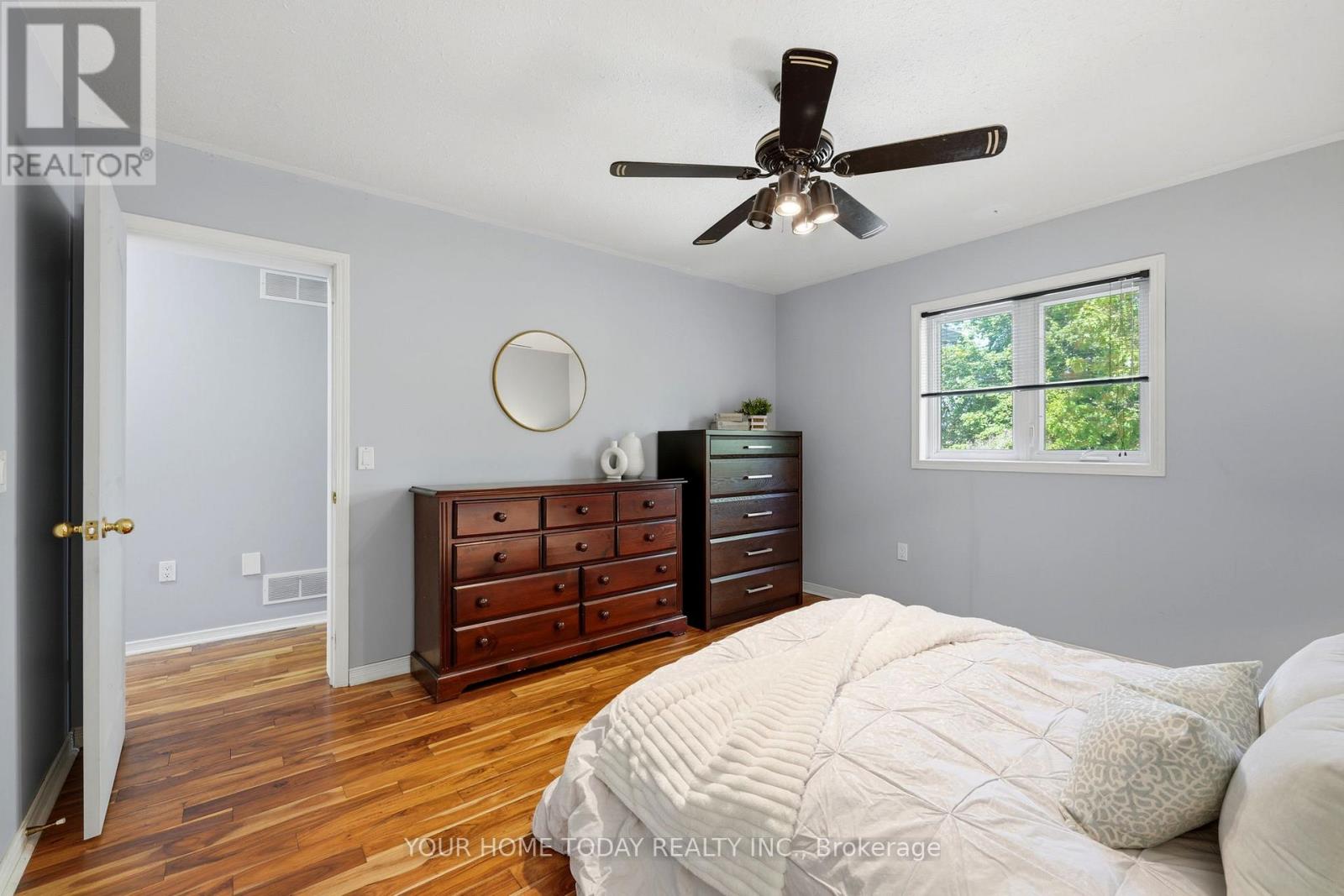 16 Normandy Boulevard, Halton Hills (Georgetown), Ontario  L7G 1W1 - Photo 20 - W13626256