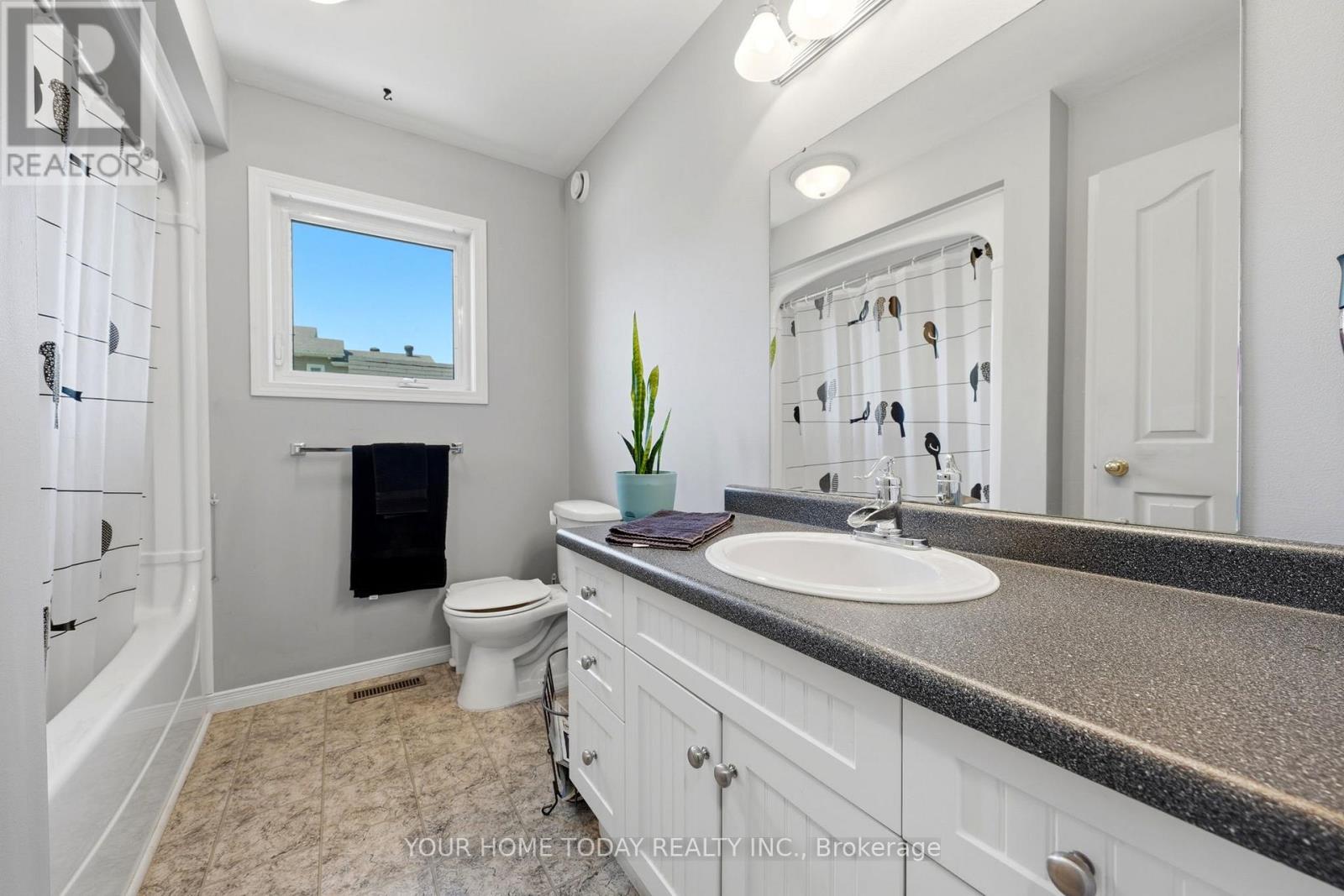 16 Normandy Boulevard, Halton Hills (Georgetown), Ontario  L7G 1W1 - Photo 26 - W13626256