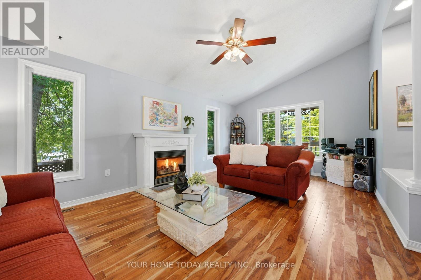 16 Normandy Boulevard, Halton Hills (Georgetown), Ontario  L7G 1W1 - Photo 8 - W13626256