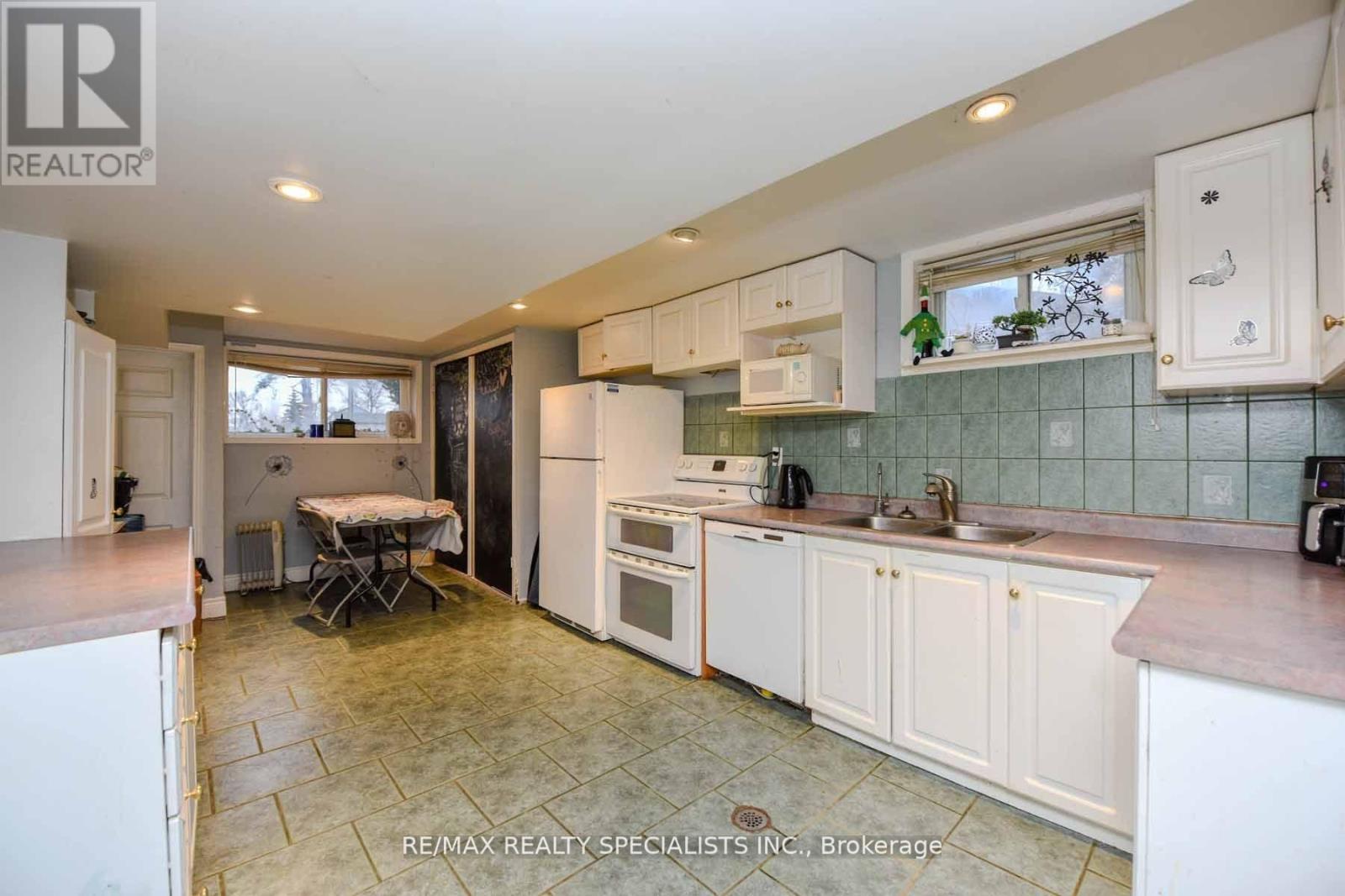 8136 Hornby Road, Halton Hills (Rural Halton Hills), Ontario  L0P 1E0 - Photo 20 - W13626834